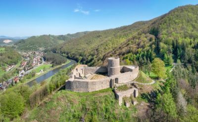 Ruiny zamku w Rytrze